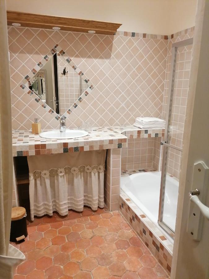 Hotel Le Patio Grignan Zewnętrze zdjęcie